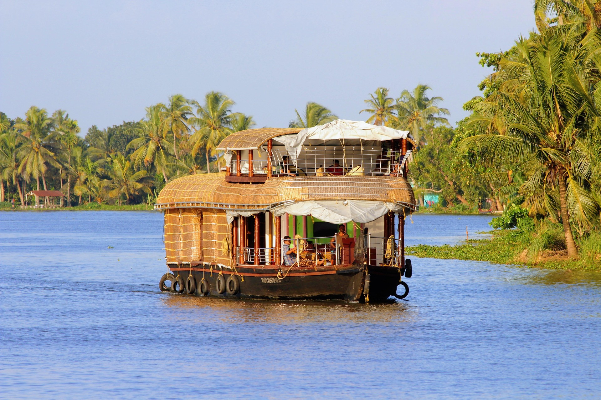 Kerala Backwaters & Hills Delight gallery